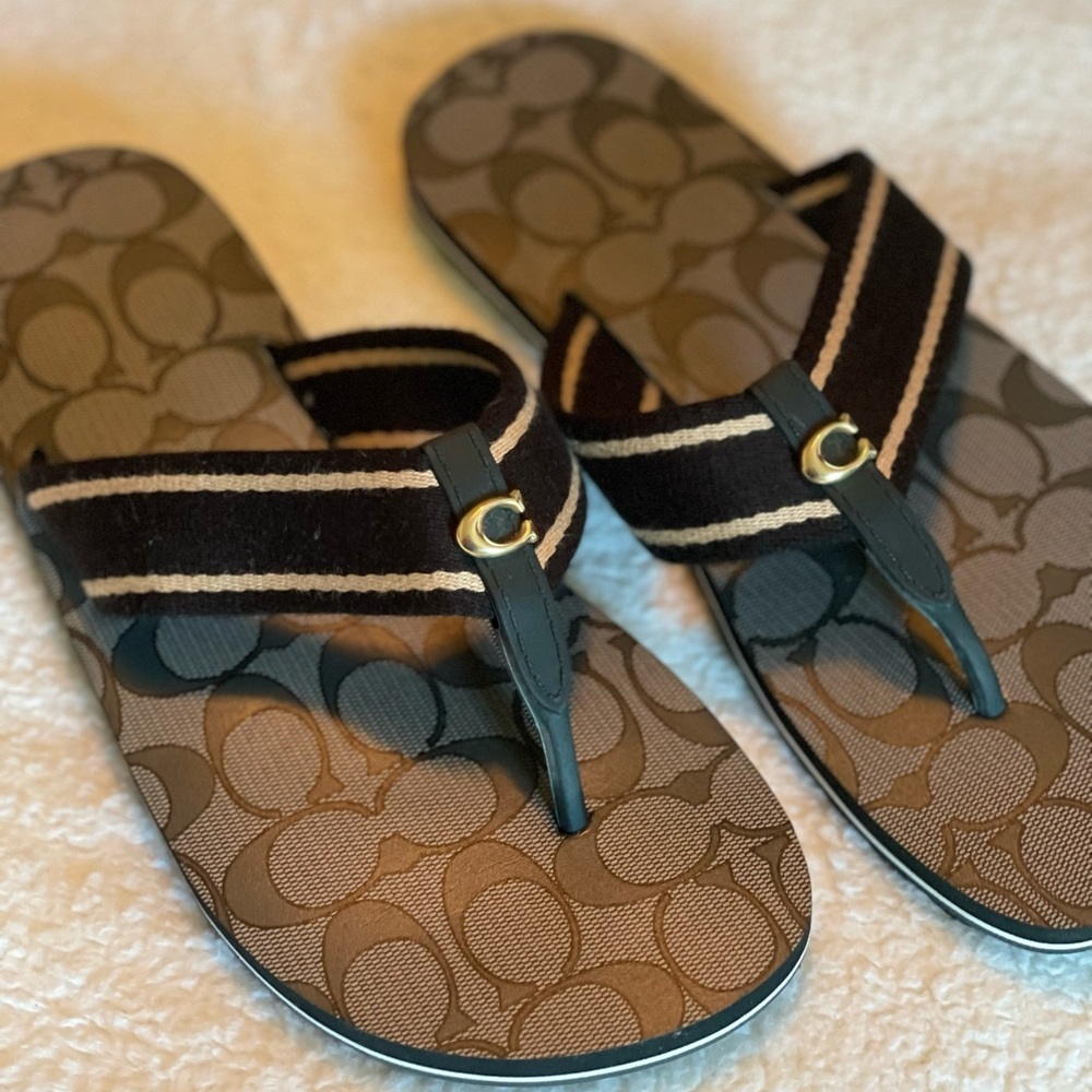 Coach sandals used like new